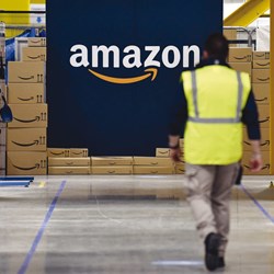 Tỷ lệ vòng quay nhân viên cao của Amazon đang tiêu tốn 8 tỷ đô la mỗi năm