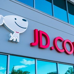 JD.com và Tianneng đã ký thỏa thuận thực hiện hợp tác chiến lược bốn chiều